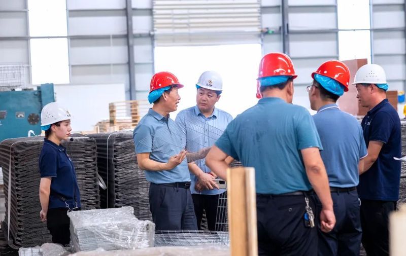 卓一簡(jiǎn)訊|北京“峪口禽業(yè)”、柳江集團(tuán)貴賓蒞臨我司考察交流